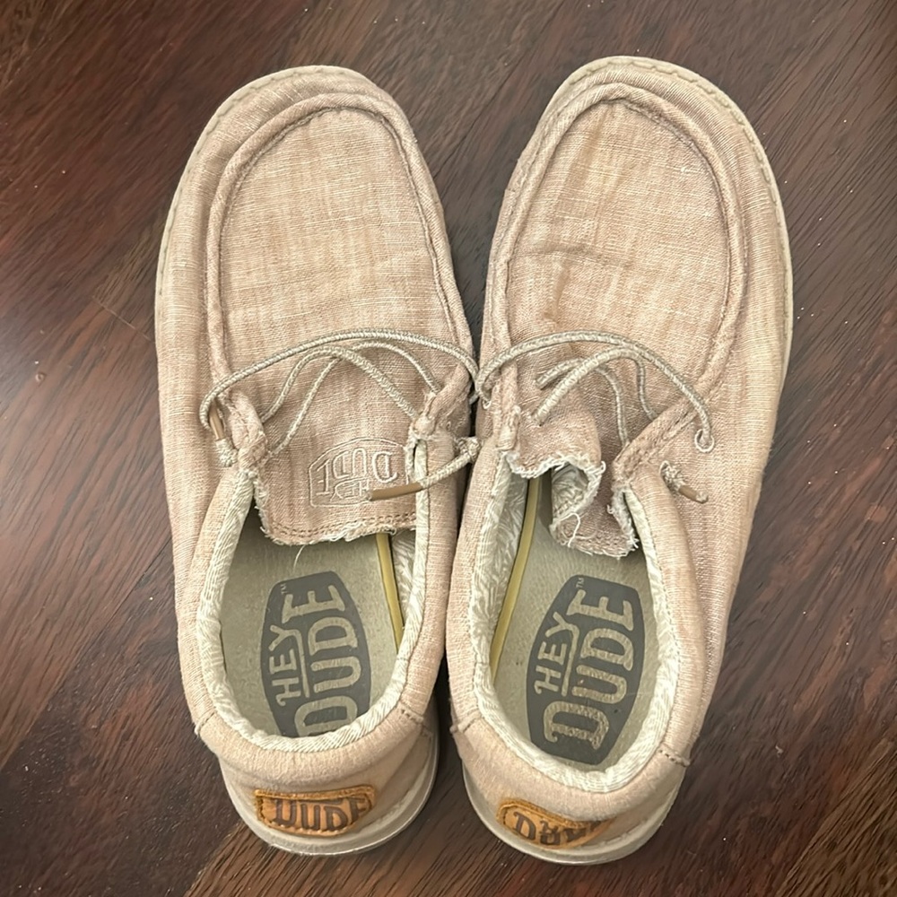 Boys tan hey dude Wally youth basic